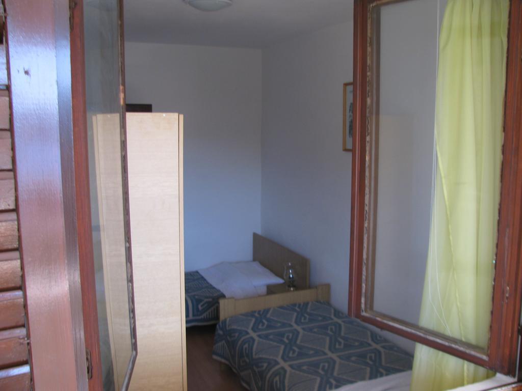 Apartments E And J Rabac Bagian luar foto